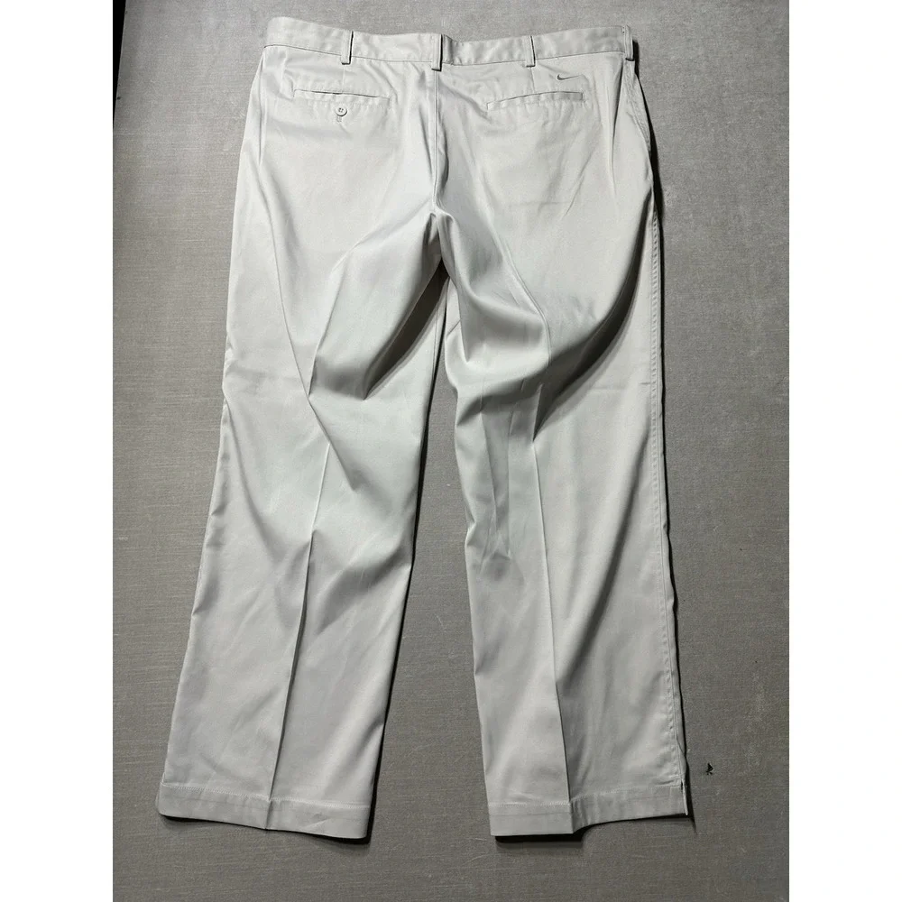 NWTS Nike Dri-Fit Victory Golf Tech Pants Size 40x32 White Standard Flat Front